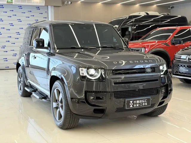 Land Rover Defender — Фото автомобиля 3