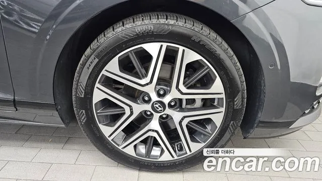 Hyundai Grandeur GN7 — Фото автомобиля 21