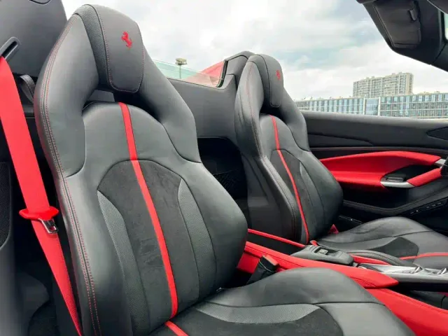 Ferrari Ferrari F8 2020 Spider 3.9T V8 — Фото автомобиля 4