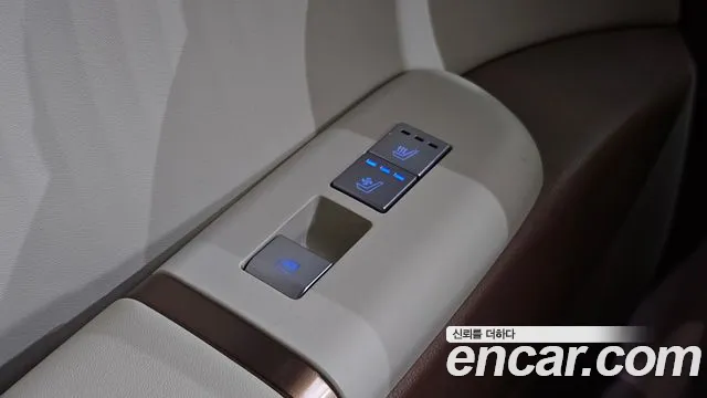 Hyundai Grandeur GN7 — Фото автомобиля 27