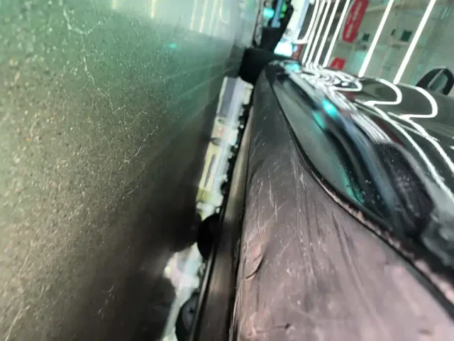 Tesla Model 3 — Фото автомобиля 21
