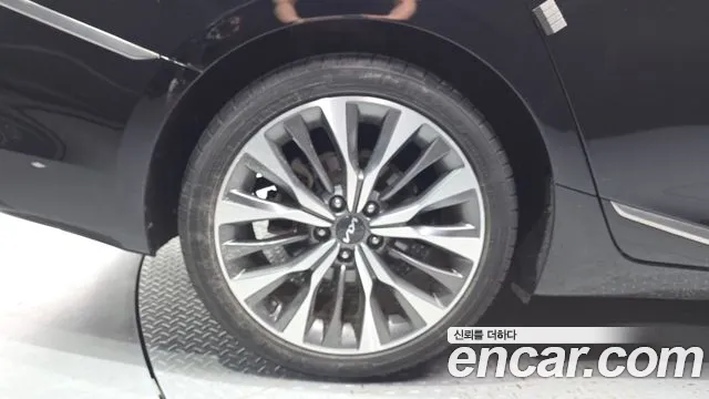 Kia K8 2.5 Бензин 2WD — Фото автомобиля 5