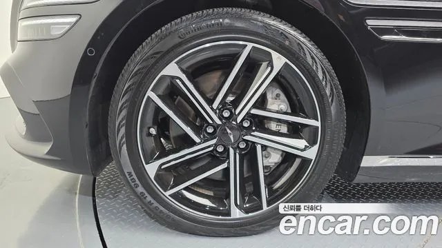 Genesis G80 Бензин 2.5 турбо AWD — Фото автомобиля 5