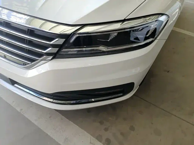 Volkswagen Lavida — Фото автомобиля 23