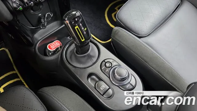 MINI Cooper Cooper Electric — Фото автомобиля 9