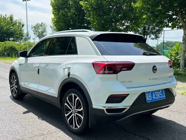 Volkswagen T-Roc — Фото автомобиля 6