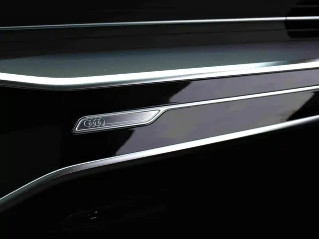 Audi A7L — Фото автомобиля 10