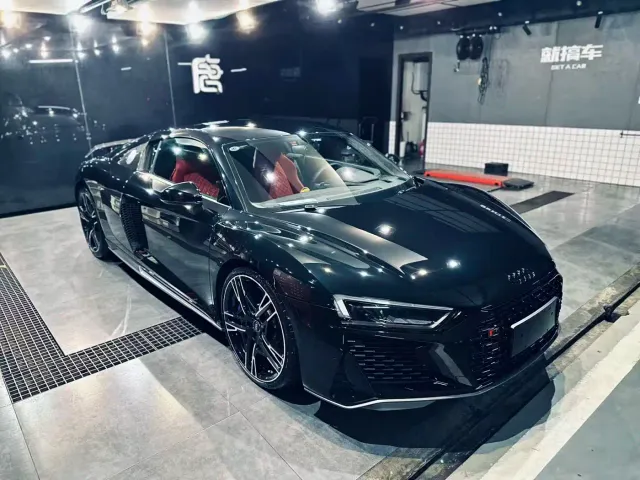 Фотография автомобиля — Audi R8