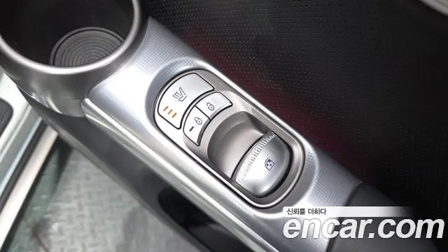 Genesis GV60 — Фото автомобиля 16