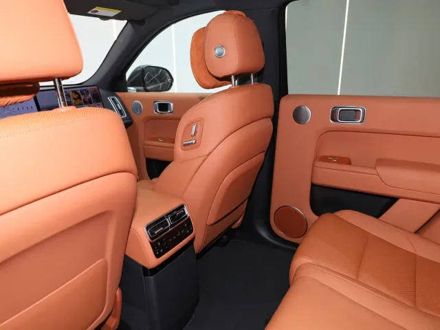 Li Auto L7 — Фото автомобиля 28