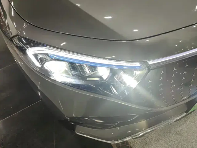 Mercedes-Benz EQB — Фото автомобиля 8