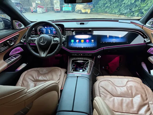 Mercedes-Benz E-Class — Фото автомобиля 5