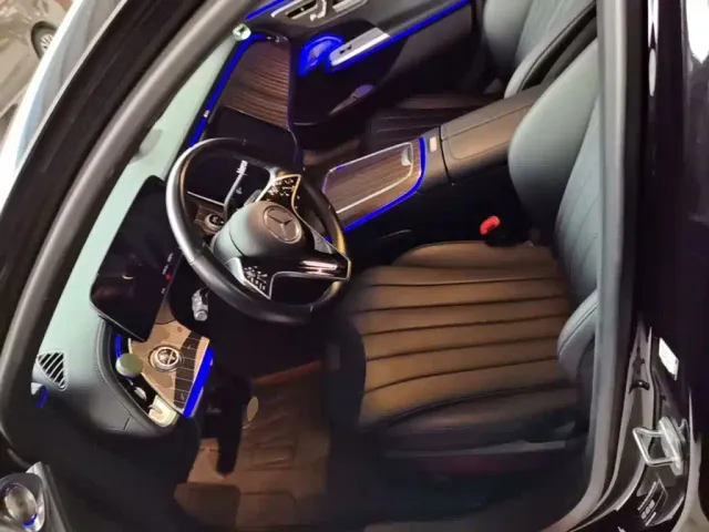 Mercedes-Benz E-Class — Фото автомобиля 10