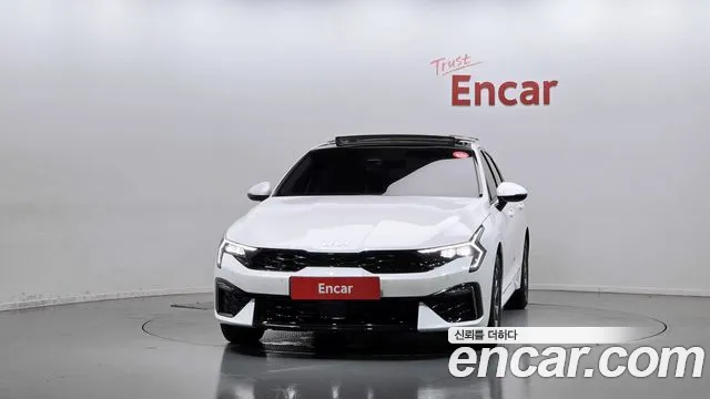 Kia K5 Новый K5 3 поколение 2.0 LPi(Для проката) — Фото автомобиля 3