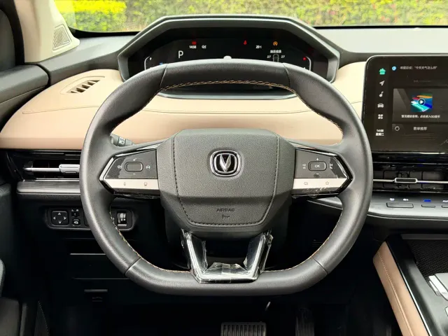 Changan CS55 Plus — Фото автомобиля 10