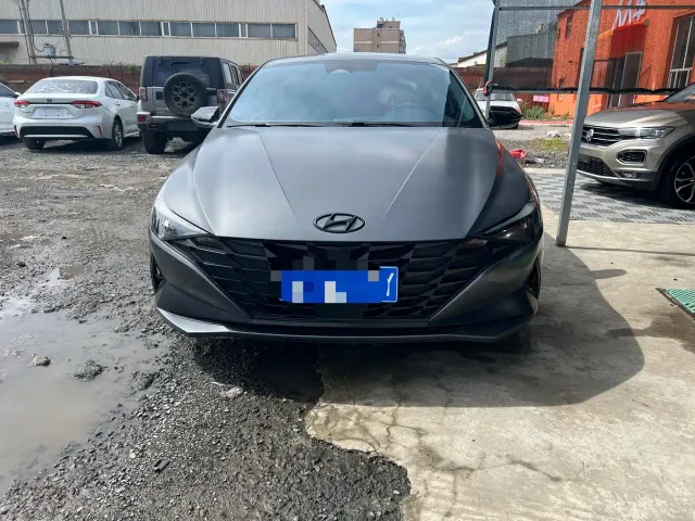 Hyundai Elantra — Фото автомобиля 2