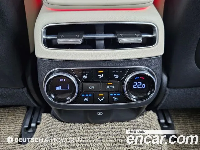 Genesis GV70 — Фото автомобиля 16