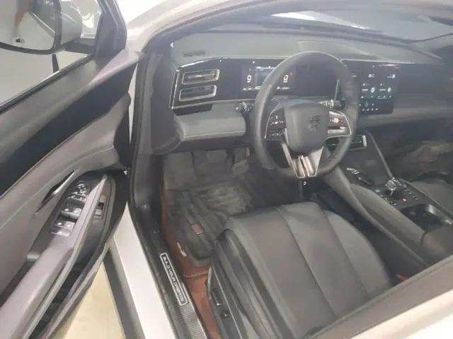 BYD Qin L — Фото автомобиля 15