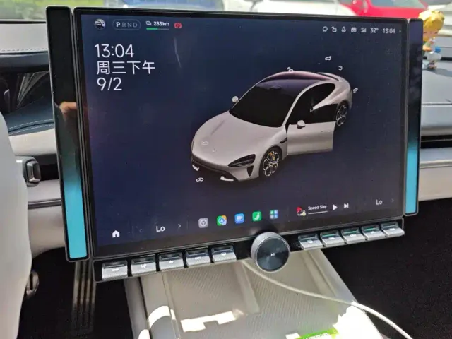 Xiaomi SU7 — Фото автомобиля 14