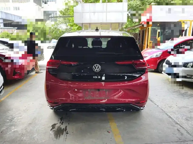 Volkswagen ID.3 — Фото автомобиля 5