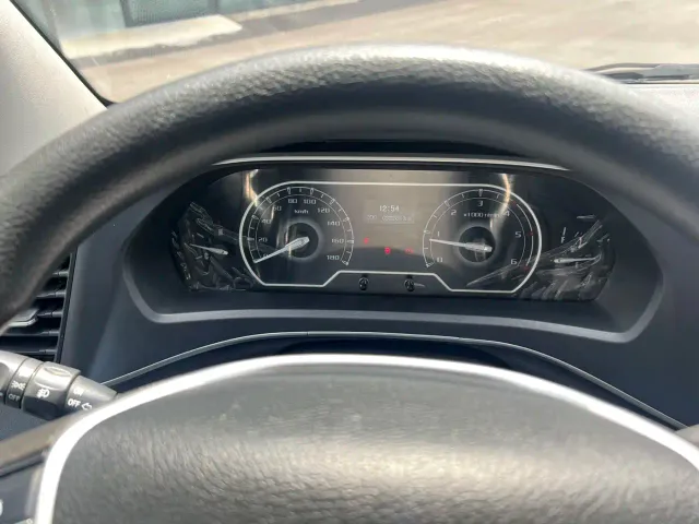 Maxus Xintu V80 — Фото автомобиля 11