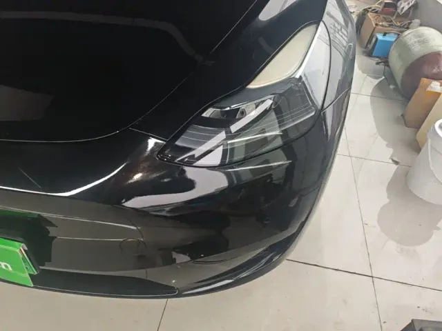 Tesla Model Y — Фото автомобиля 23