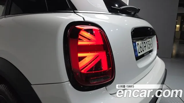 Mini Cooper — Фото автомобиля 21
