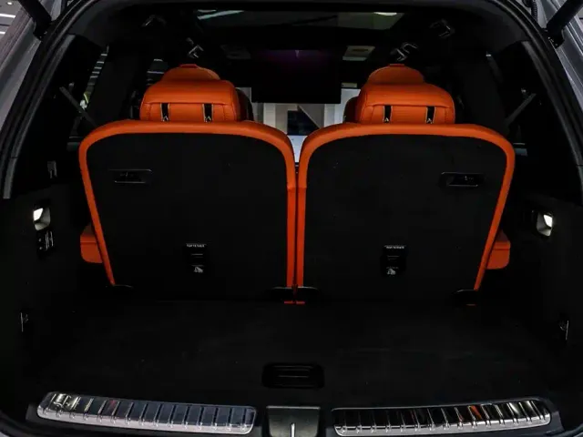 Li Auto L9 — Фото автомобиля 6
