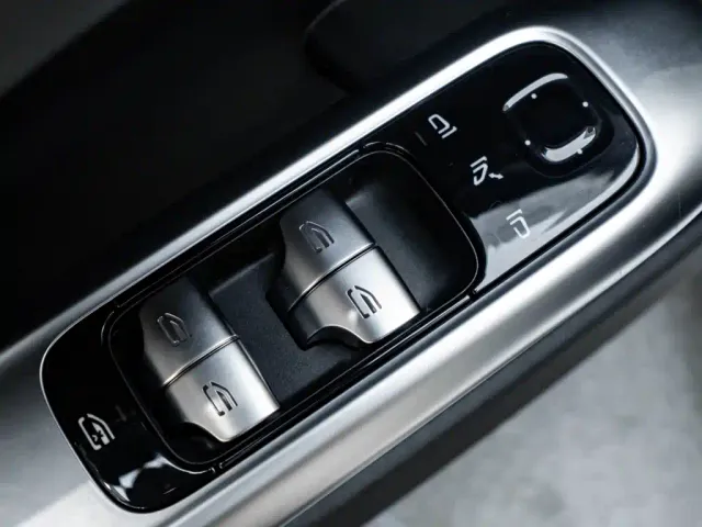 Mercedes-Benz C-Class — Фото автомобиля 22