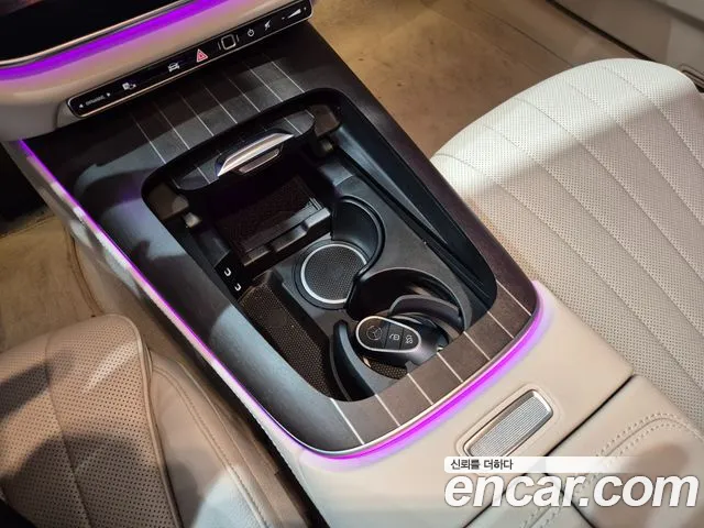 Mercedes-Benz E-Class W214 — Фото автомобиля 16