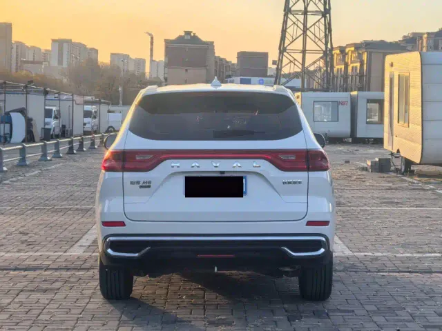 Haval M6 — Фото автомобиля 8