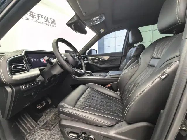 GAC Trumpchi GS8 — Фото автомобиля 8