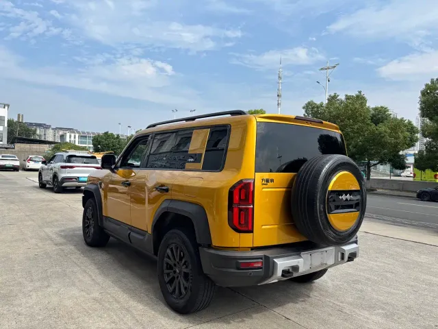 BYD FangChengBao Leopard 5 — Фото автомобиля 7