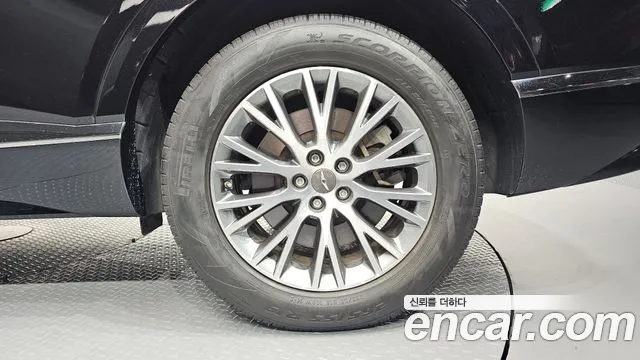 Genesis GV80 2.5T Бензин AWD — Фото автомобиля 18