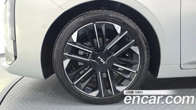 Kia K8 K8 (New) Hybrid — Фото автомобиля 4