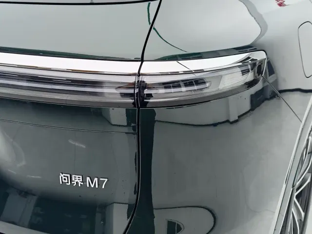 Aito M7 — Фото автомобиля 7