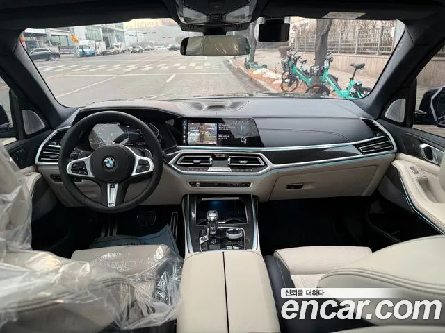 BMW X7 xDrive 40i M Sport Онлайн Exclusive Edition 6 мест — Фото автомобиля 20