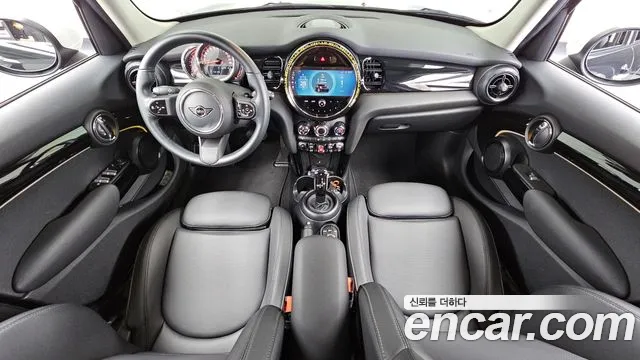 Mini Cooper Cooper 5 дверей Classic — Фото автомобиля 7