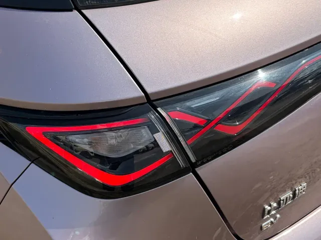 BYD Dolphin — Фото автомобиля 10