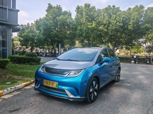 Фотография автомобиля — BYD Dolphin
