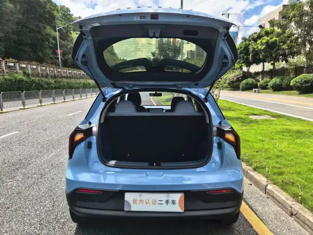 Geely Geometry E Firefly — Фото автомобиля 18