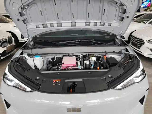 Geely Galaxy E5 — Фото автомобиля 15