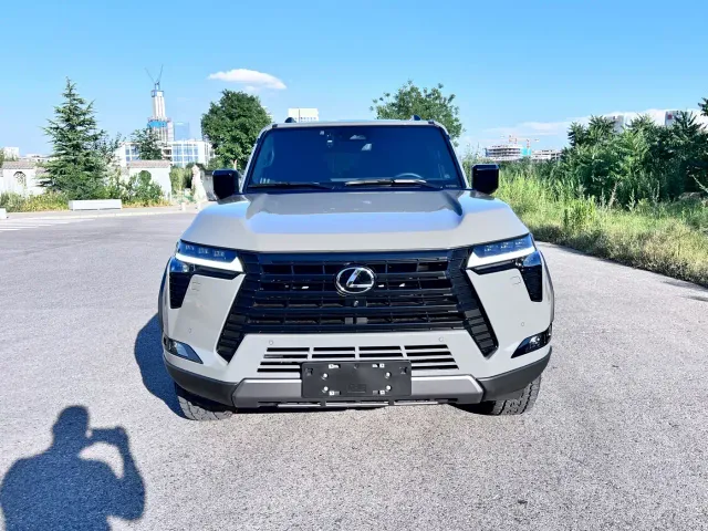 Lexus GX — Фото автомобиля 2