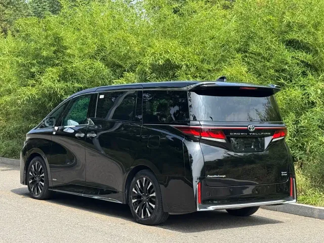 Toyota Vellfire — Фото автомобиля 15