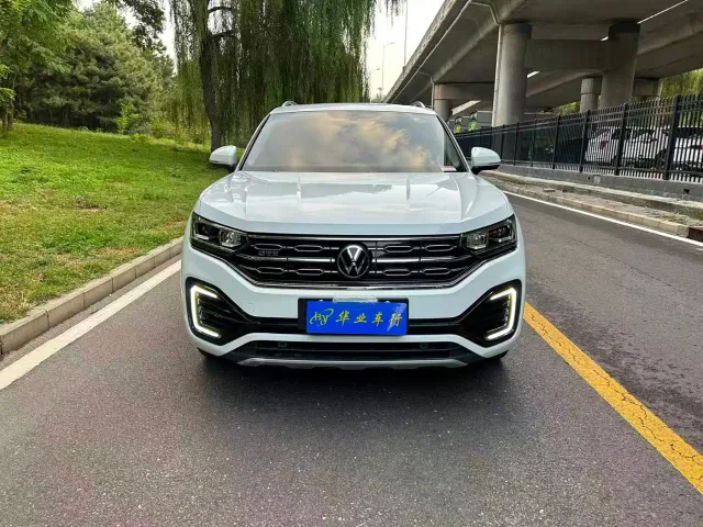 Volkswagen Tayron GTE Plug-in Hybrid — Фото автомобиля 2
