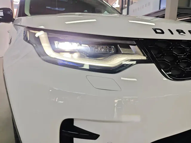 Land Rover Discovery — Фото автомобиля 15
