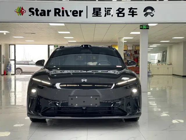Nio ET5 Touring — Фото автомобиля 2
