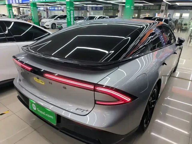 Xpeng P7+ — Фото автомобиля 6