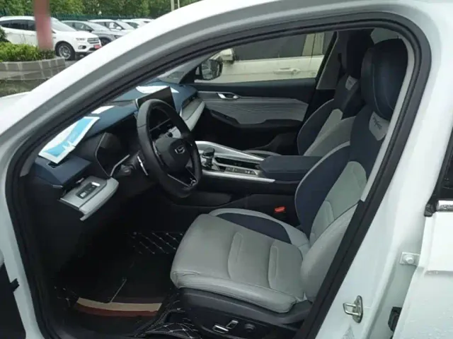 Geely Xingrui — Фото автомобиля 14