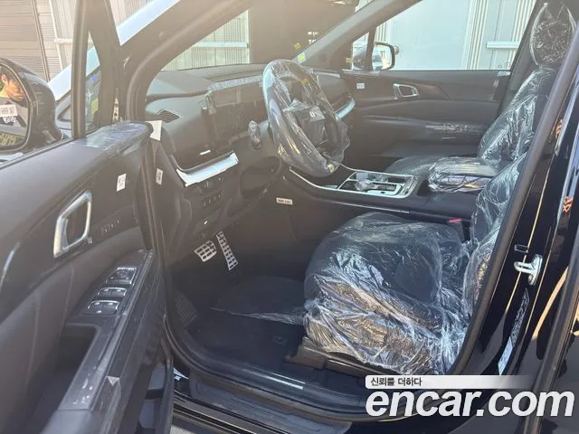 Kia Carnival Generation 4 — Фото автомобиля 7